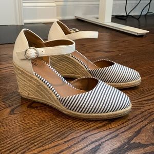 Susina white and navy striped wedges